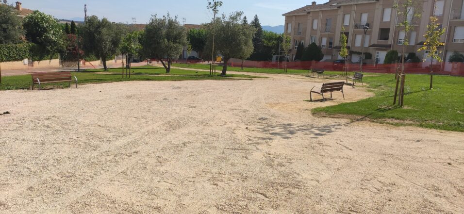 Obras de jardinería en Parque de la Jarea